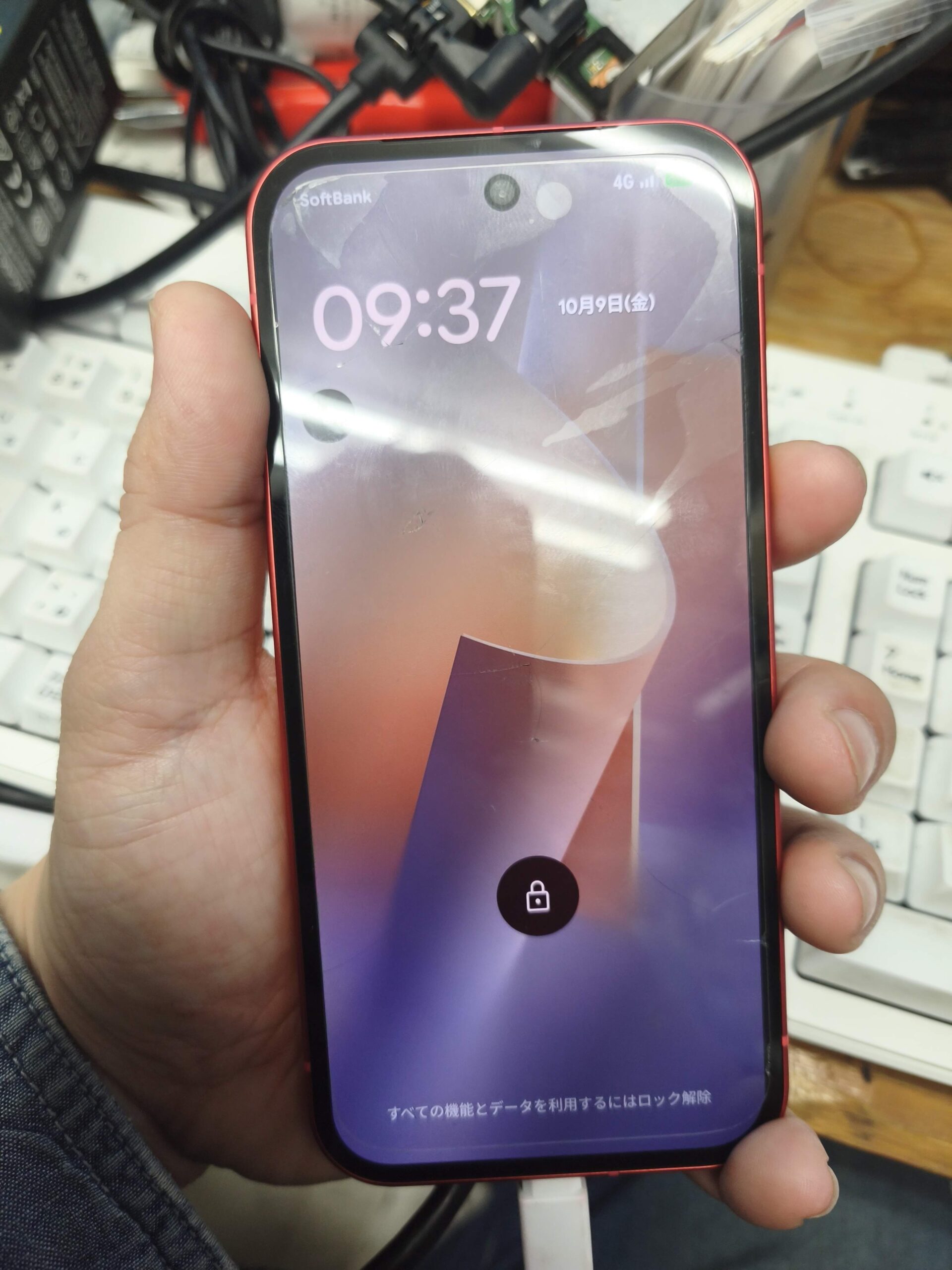 Android 17への更新後に正常起動したGoogle Pixel 10aの実機写真